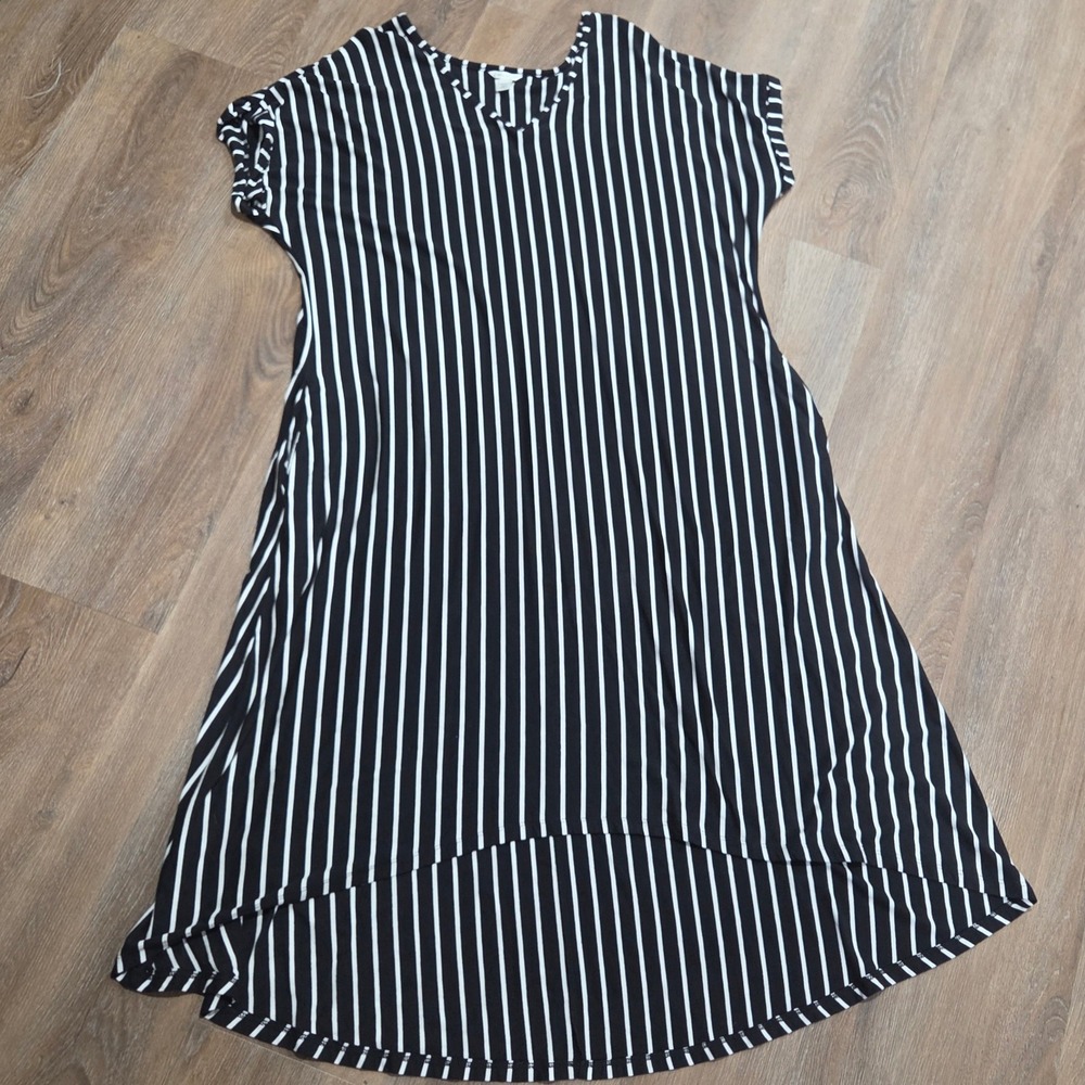 Cato Black White Striped V-Neck High Low T-Shirt Dress Pockets Plus 14/16W